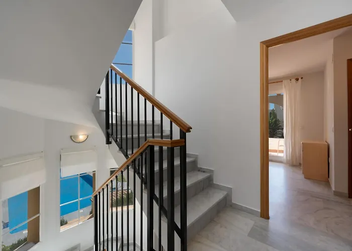 Feriehus Beachside Townhouse - Sleeps 8 Marbella