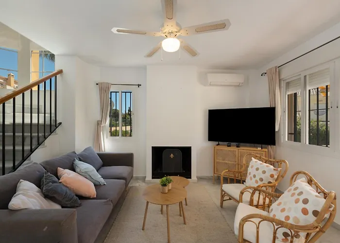 Beachside Townhouse - Sleeps 8 Feriehus *