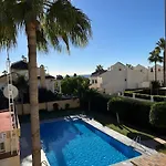 Beachside Townhouse - Sleeps 8 Сasa de vacaciones