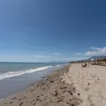 Сasa de vacaciones Beachside Townhouse - Sleeps 8 Marbella
