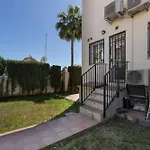 Beachside Townhouse - Sleeps 8 Сasa de vacaciones