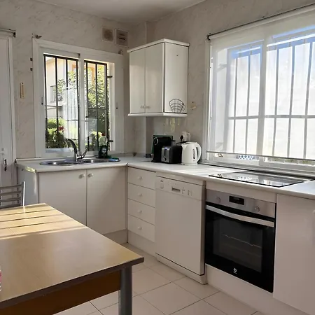 בית נופש Beachside Townhouse - Sleeps 8