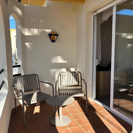 Beachside Townhouse - Sleeps 8