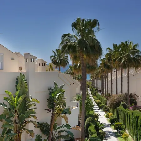 Beachside Townhouse - Sleeps 8 * ماربيا