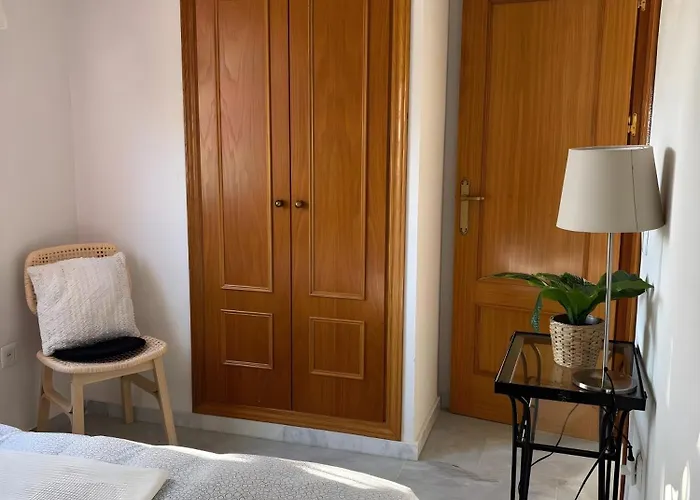 Будинок відпочинку Beachside Townhouse - Sleeps 8 *