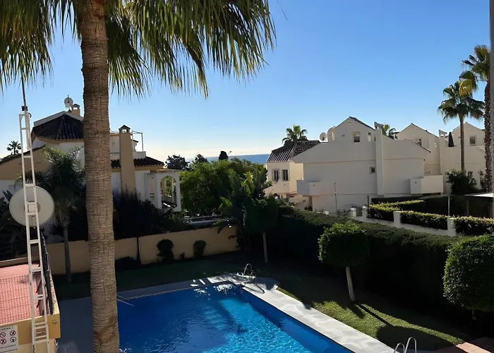 Beachside Townhouse - Sleeps 8 Будинок відпочинку