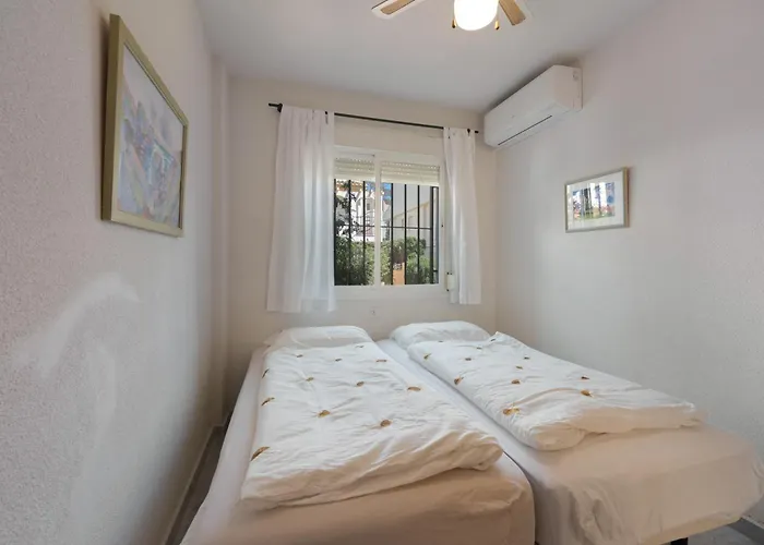 Holiday home Beachside Townhouse - Sleeps 8 *